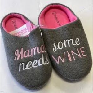NWT Mama Needs Wine House Slippers